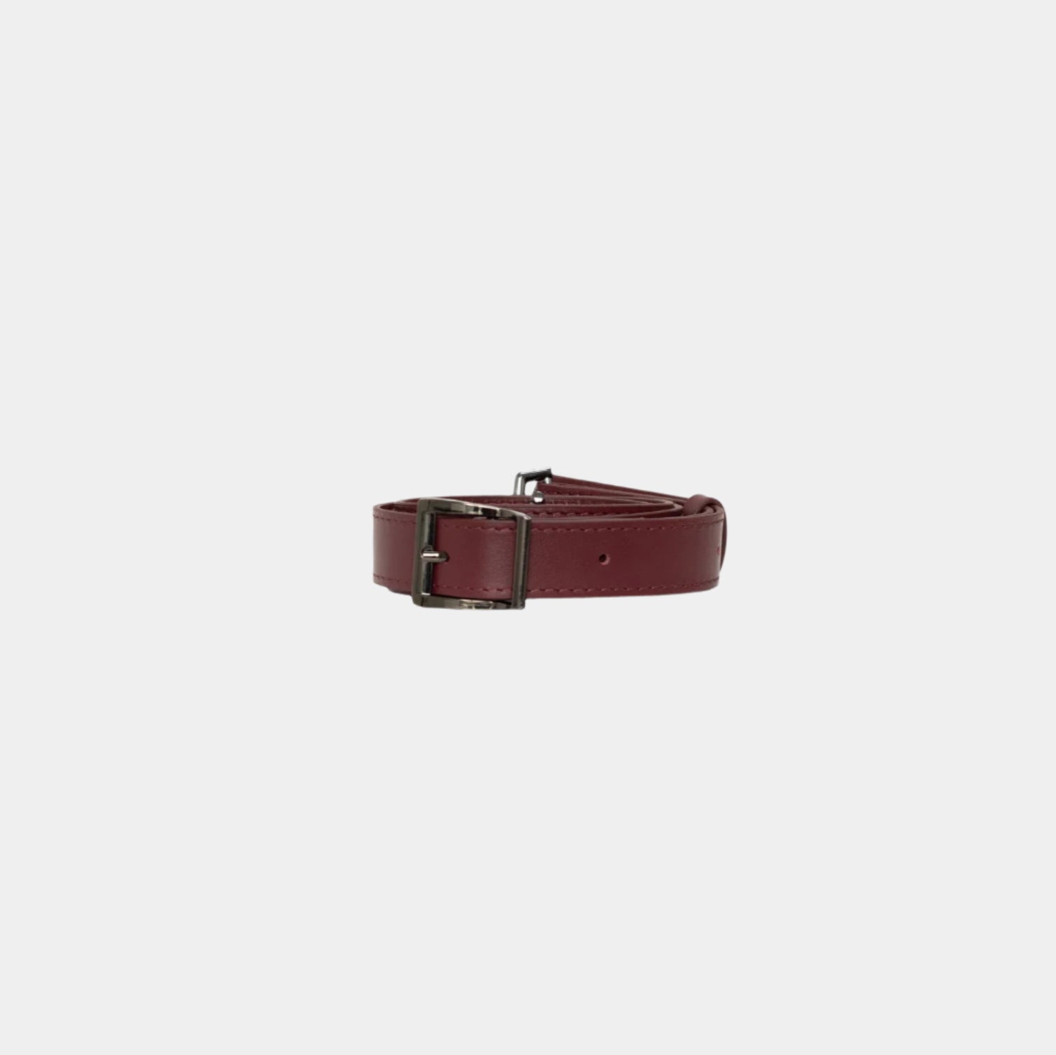 Adjustable burgundy leather strap with a buckle for Isla bag