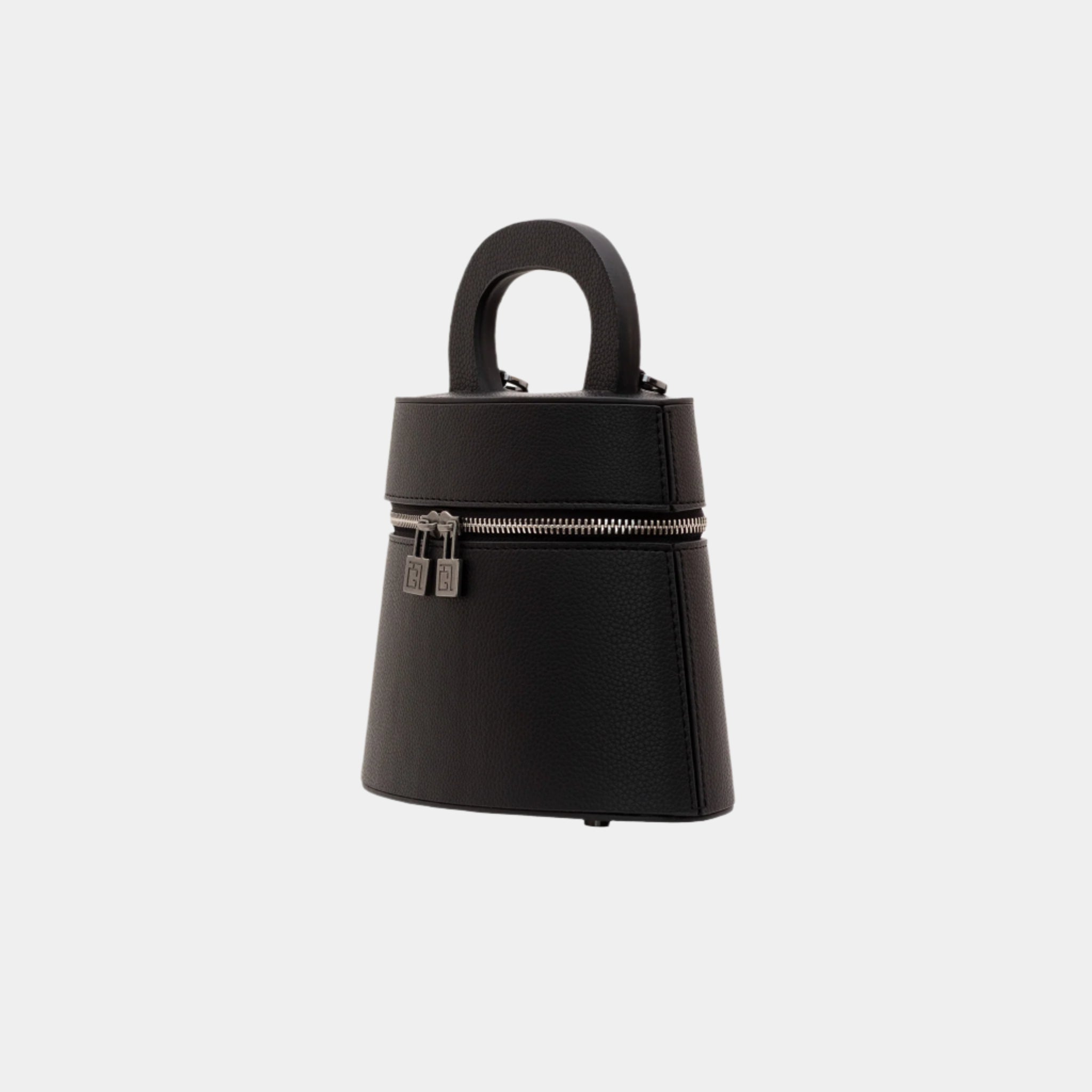 Madelyn black leather bag side view with zipper detail